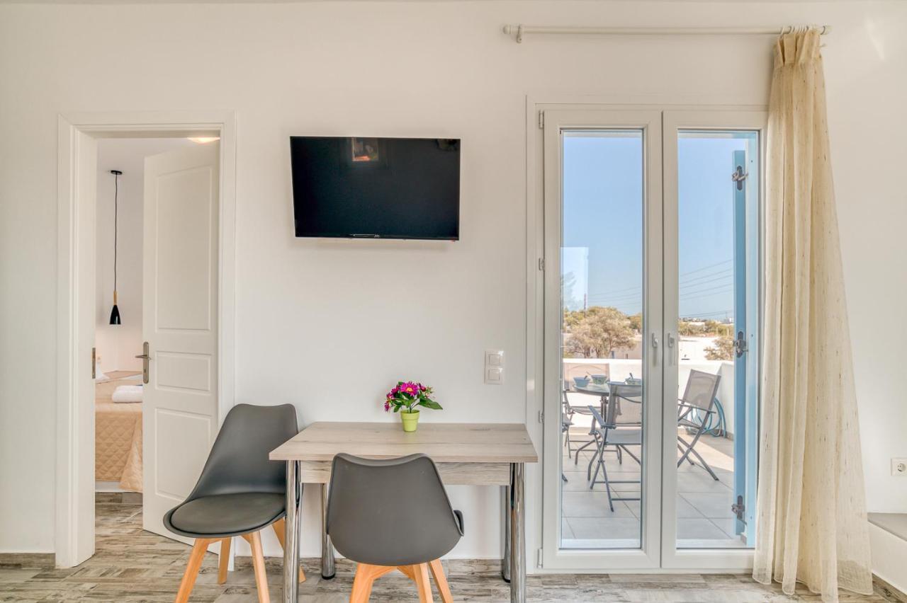 Ippocampos Seaside Serenity - Unwind At Paros Poolside Retreats อลิกิ ภายนอก รูปภาพ
